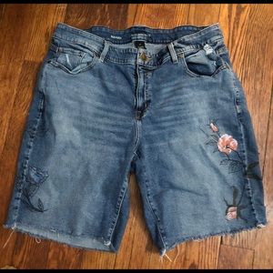 Lane Bryant Floral Embroidered shorts Size 20